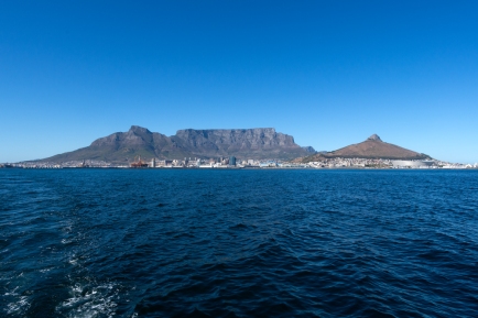 A view of Cape Town on the way to Robben Island
